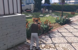 玩GTA5都遇到过哪些“令人尴尬”的镜头呢？不愧是R星的手笔